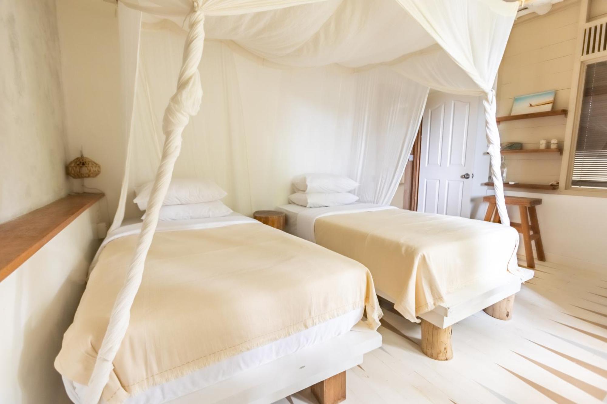 Aloita Resort Mentawai Tua Pejat ภายนอก รูปภาพ